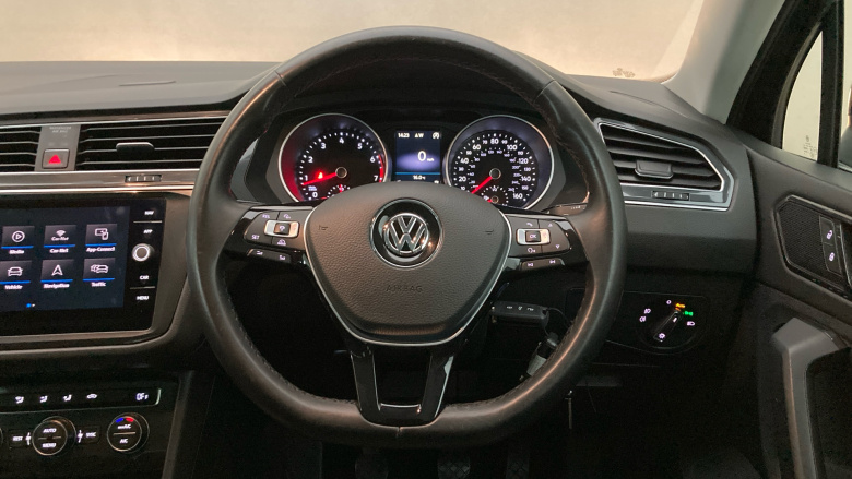 Volkswagen Tiguan 1.4 TSi 125 SE Nav 5dr Petrol Estate